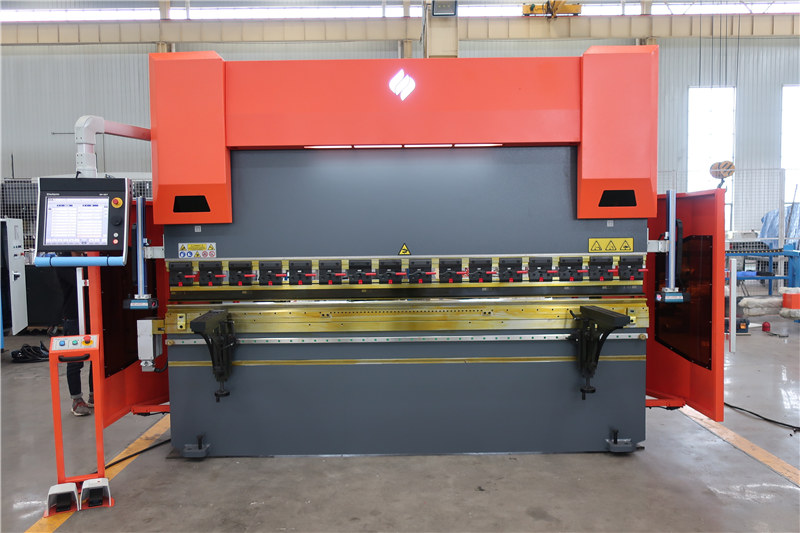 Prasa krawędziowa CNC ACCURL DA66T 4osi 3000 mm