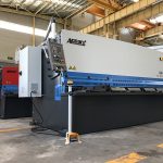 nożyce hydrauliczne 12mm maszyna do cięcia blachy stalowej 2500mm